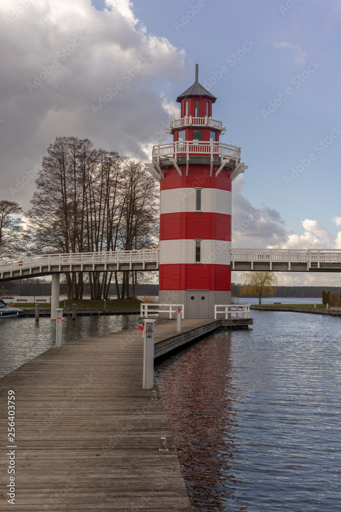 Leuchturm Binnen marina Rheinsberg