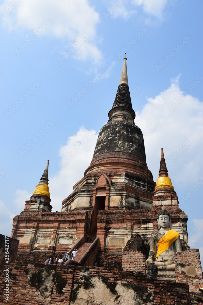 Fototapeta premium Wat Yai Chaya Mongkol , tajlandia Ayutthaya