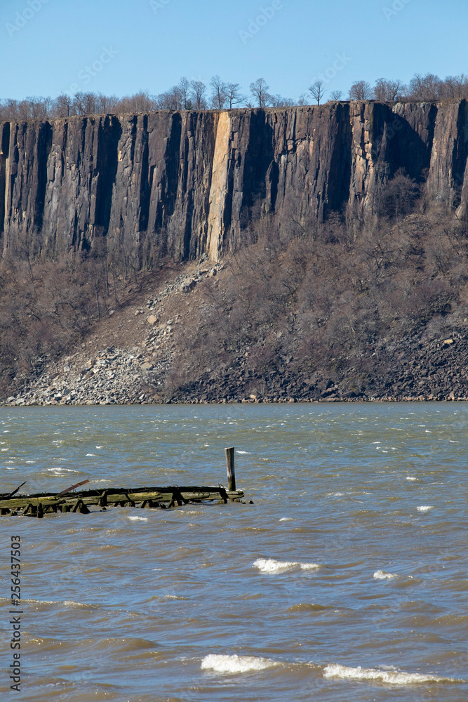 Fototapeta premium Cliffs with landslide on Hudson River