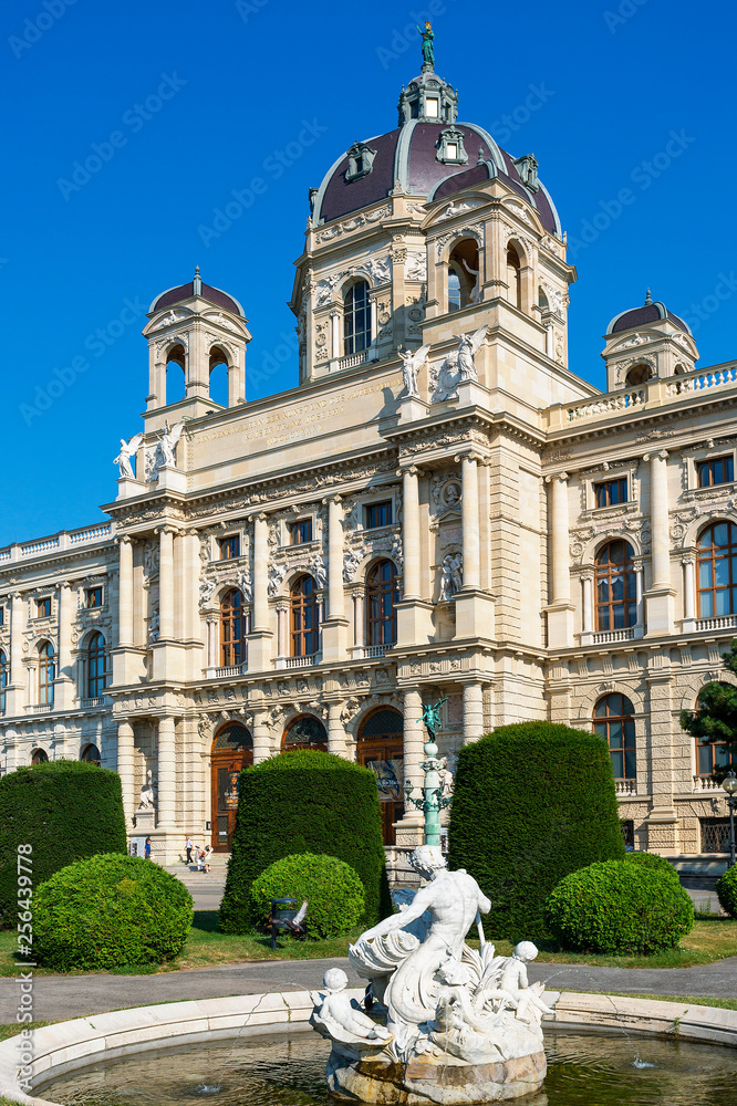 Austria, Vienna, view of Natural History Museum, Maria Theresa monument and Garden