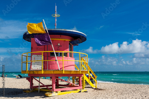Lifeguard tower on South Beach © s4svisuals