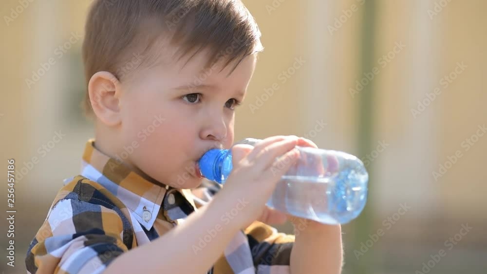 the child choked on water from the bottle when he drank it in the