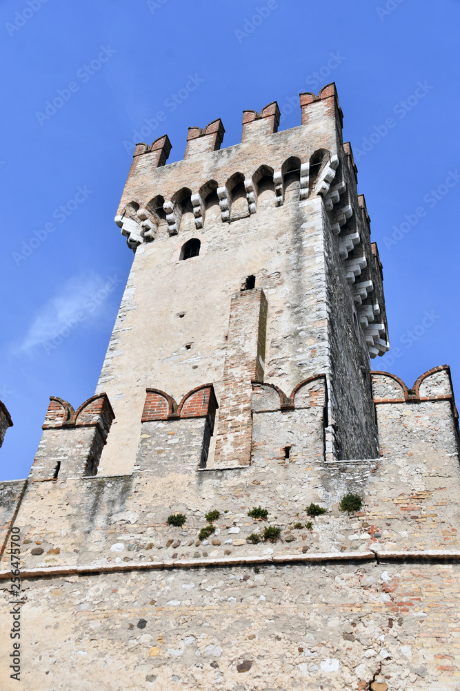 Il castello Scaligero,a Sirmione