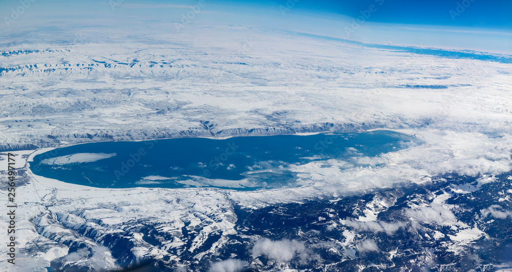 Fototapeta premium aerial view to great salt lake near salt lake city in Utah in snow