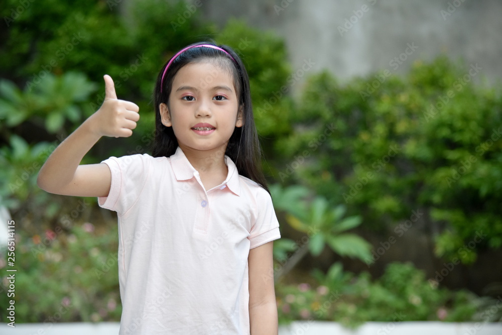Tween With Thumbs Up Tween With Thumbs Up
