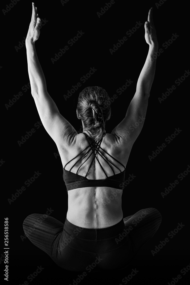 Obraz premium Woman posing black and white