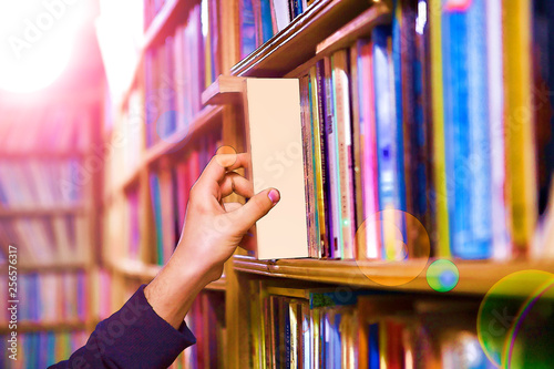 choose to read books in the library