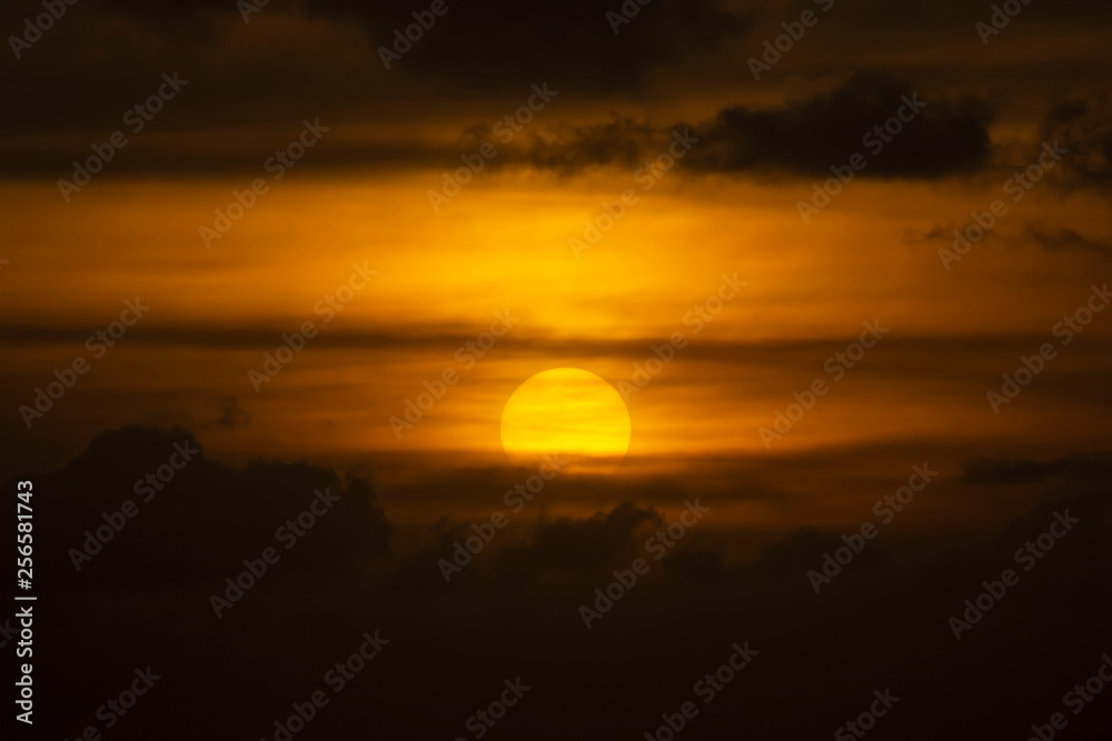 Obraz premium Sunset sky with silhouette cloud and mouatain