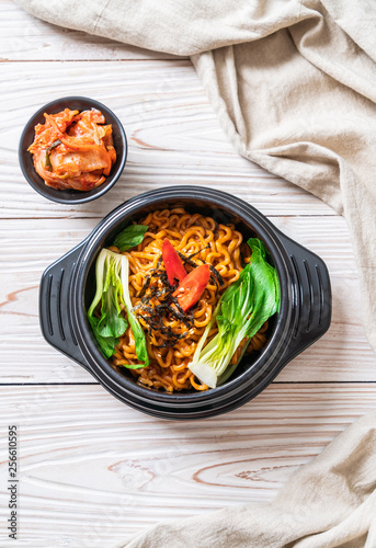 korean instant noodles with vegetable and kimchi