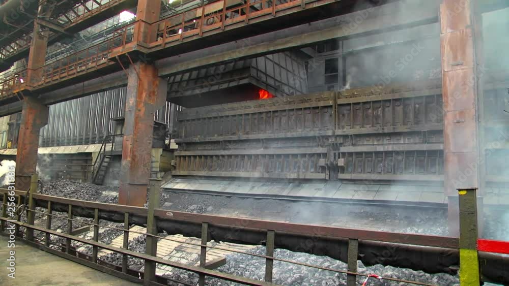 stove for treatment of agglomerate stove for treatment of agglomerate