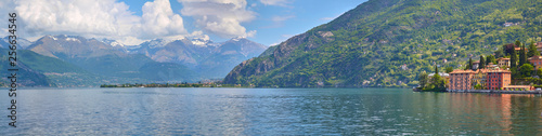 Fototapeta Naklejka Na Ścianę i Meble -  Beautiful view of Lake Como