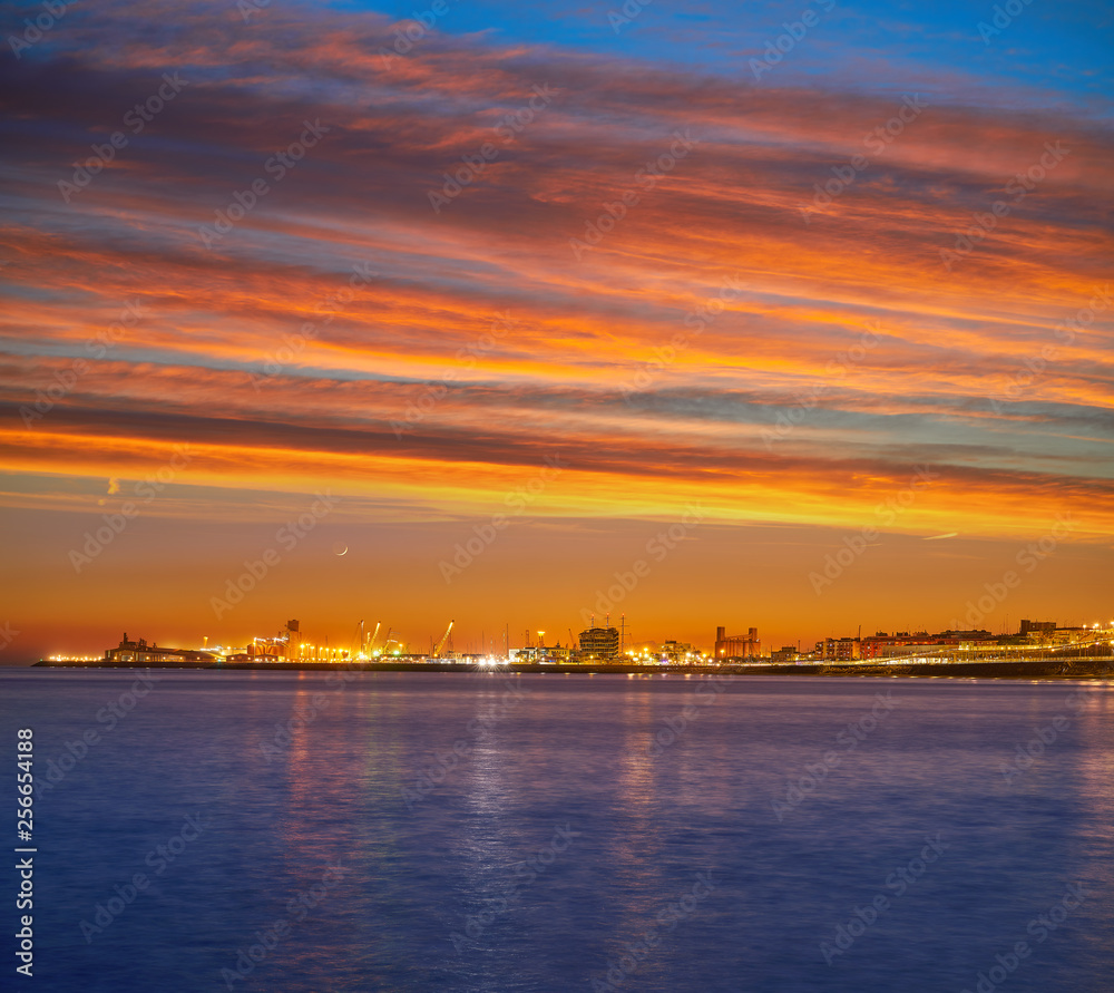 Obraz premium Tarragona port sunset in Mediterranean