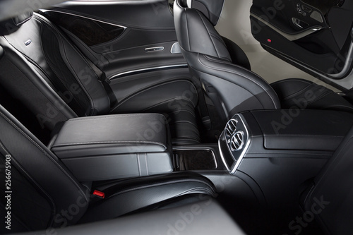 Storage compartment and AC of passenger seats in luxury car © camerarules