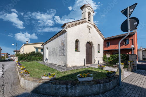 Vallenoncello di Pordenone, Chiesetta di Piazza Valle, Antico Oratorio dedicato al SS.Corpo di Cristo photo