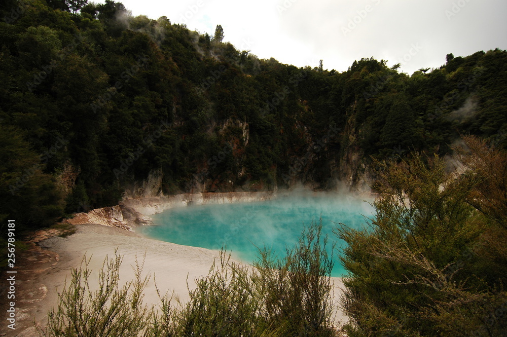 Taupo Lake - New Zealand Taupo Lake - New Zealand