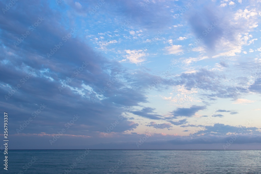 Fototapeta premium Tranquil sunset over the sea