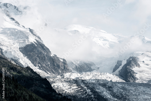 Brume sur le Mont-Blanc © P.E Faivre