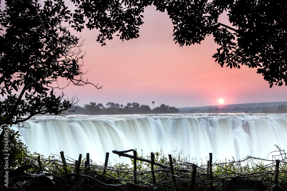 Fototapeta premium Victoria Falls at sun rise