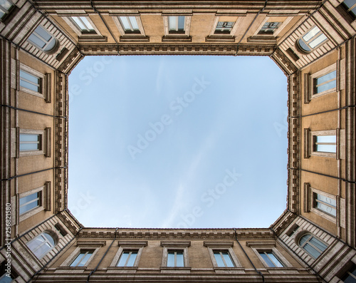 palazzo braschi, cortile, roma