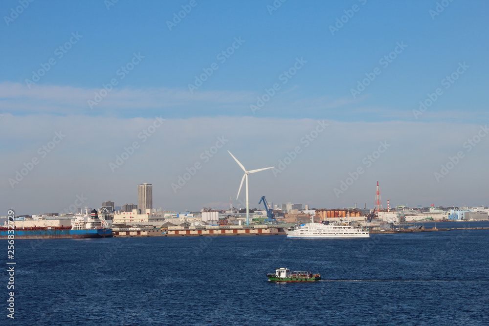 横浜みなとみらい　瑞穂埠頭　風力発電用風車
