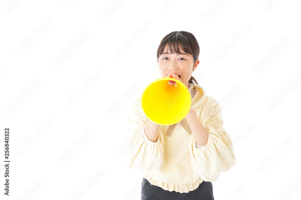 応援をする若い女性 応援をする若い女性