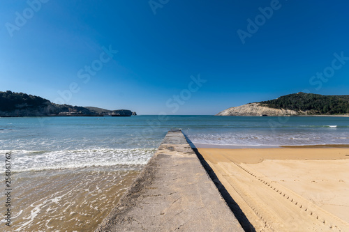 paisaje de playa en verano © chris_aguila_rey