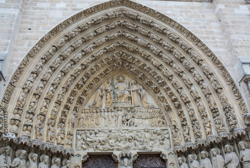 detail of the cathedral 