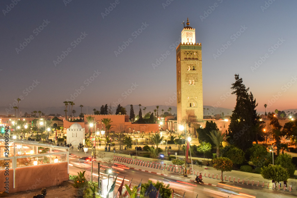 Fototapeta premium Panoramic View of Koutoubia Mosque, Marrakech City, Morocco