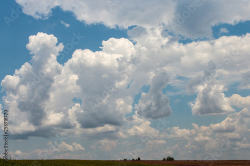 céu e nuvens paisagens © Edimar