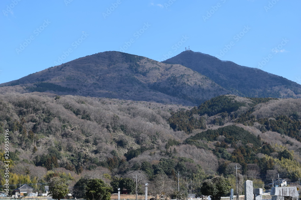 Fotografia Do Stock 筑波山 日本百名山 日本百景 関東の富士見百景 日本の地質百選に選定されている 標高877mの筑波山 です 男体山と女体山の２つの峰を持ち 古くから信仰の山として栄えてきました Adobe Stock
