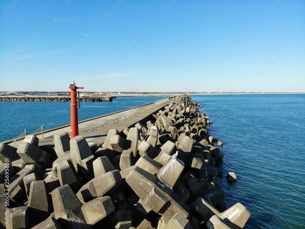 九十九里の海岸と灯台