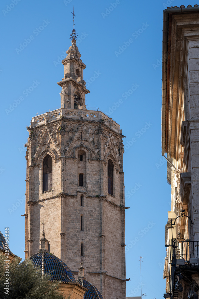 Obraz premium VALENCIA, SPAIN - FEBRUARY 25 : El Micalet Tower of the Cathedral in Valencia Spain on February 25, 2019