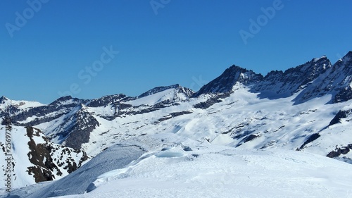 ski de randonnée dans les Alpes © gaelj