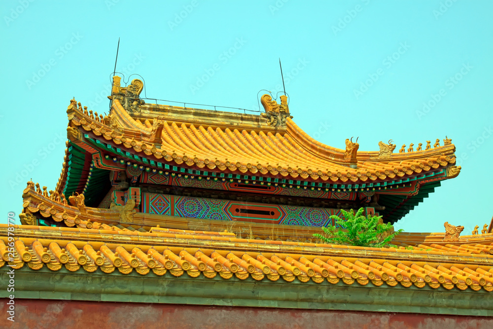 Fototapeta premium Chinese ancient architectural landscape, Yellow glazed tile roof