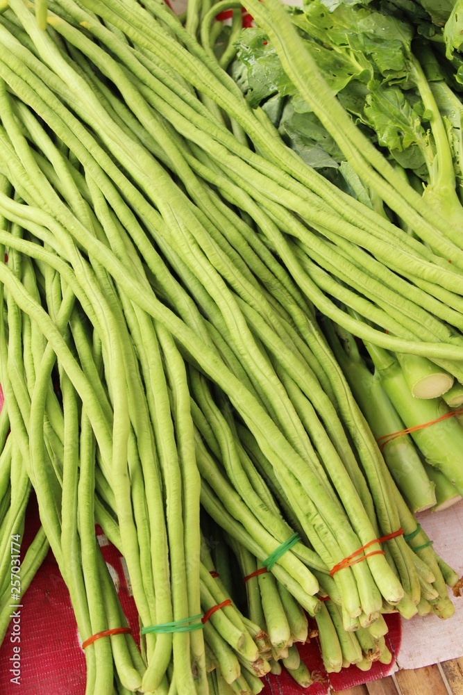 Obraz premium Long bean for cooking at street food