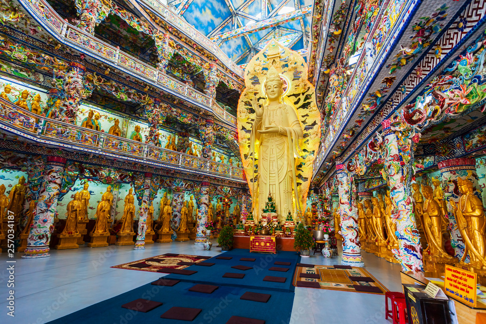 Fototapeta premium Linh Phuoc Pagoda in Dalat