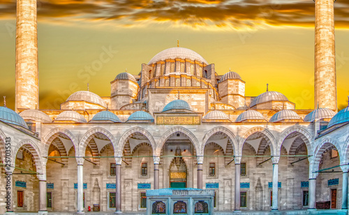 Slika na platnu Istanbul, Turkey, 21 August 2018: Suleymaniye mosque The Süleymaniye Mosque is an Ottoman imperial mosque located on the Third Hill of Istanbul, Turkey