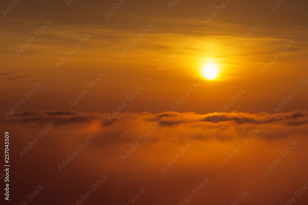 Sunrise of a sea of clouds - 雲海の朝日