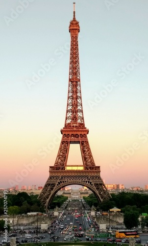 La tour Eiffel Eiffel Tower Paris France © 淳 木下