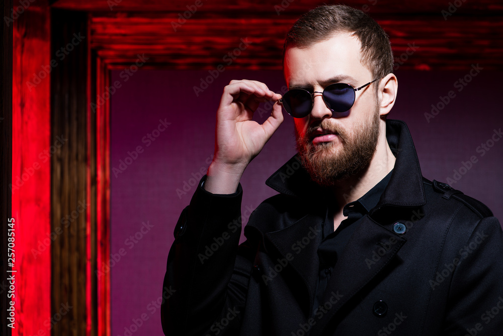 Obraz premium brutal cool man