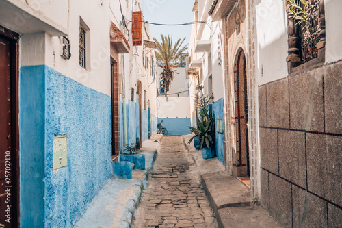 Fototapeta Naklejka Na Ścianę i Meble -  Small alley in Chefchaouen, Morocco the blue city