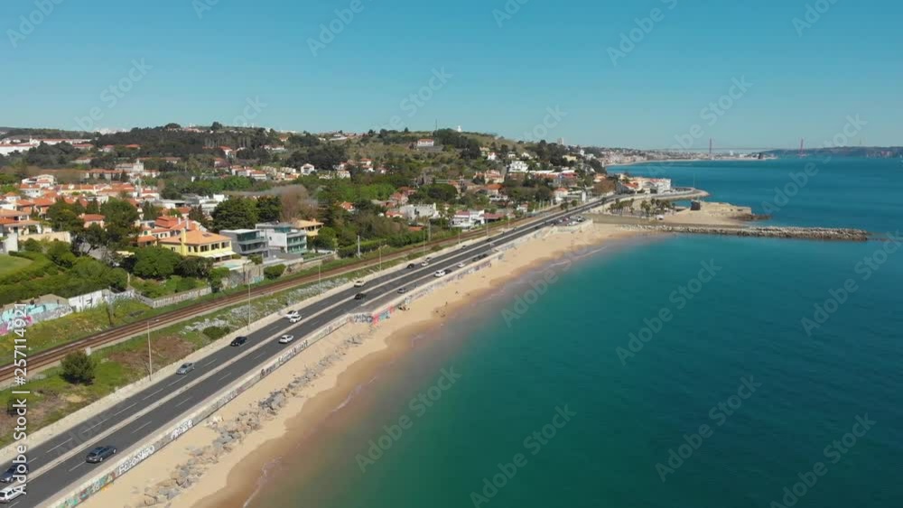 Vista Panoramica da Praia de Caxias em Oeiras Portugal Vista Panoramica da Praia de Caxias em Oeiras Portugal