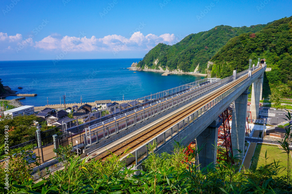 Naklejka premium 空の駅・余部鉄橋