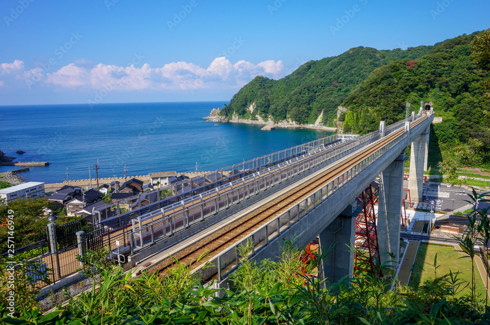 Naklejka premium 空の駅・余部鉄橋