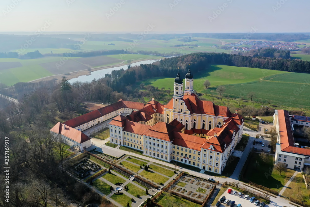 Kloster Roggenburg von oben