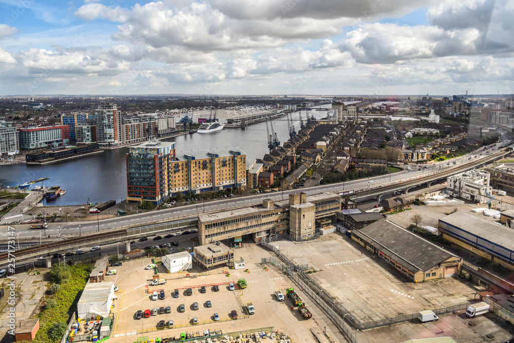 Obraz premium Aerial view of East London and Excel redevelopment from Emirates cable car.