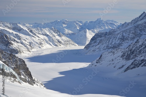 スイスの氷河、雪山