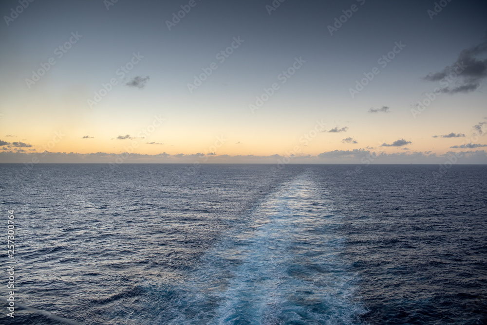 Obraz premium sunset over sea