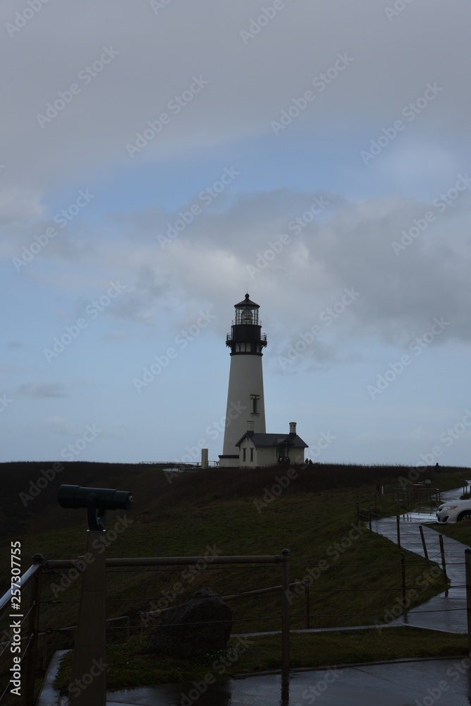 lighthouse on the oregon coast