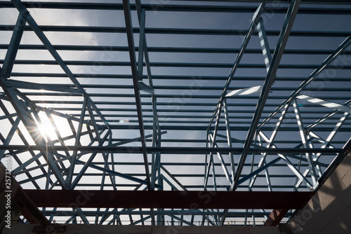 Structure of steel roof frame for building construction. © fotolismthai